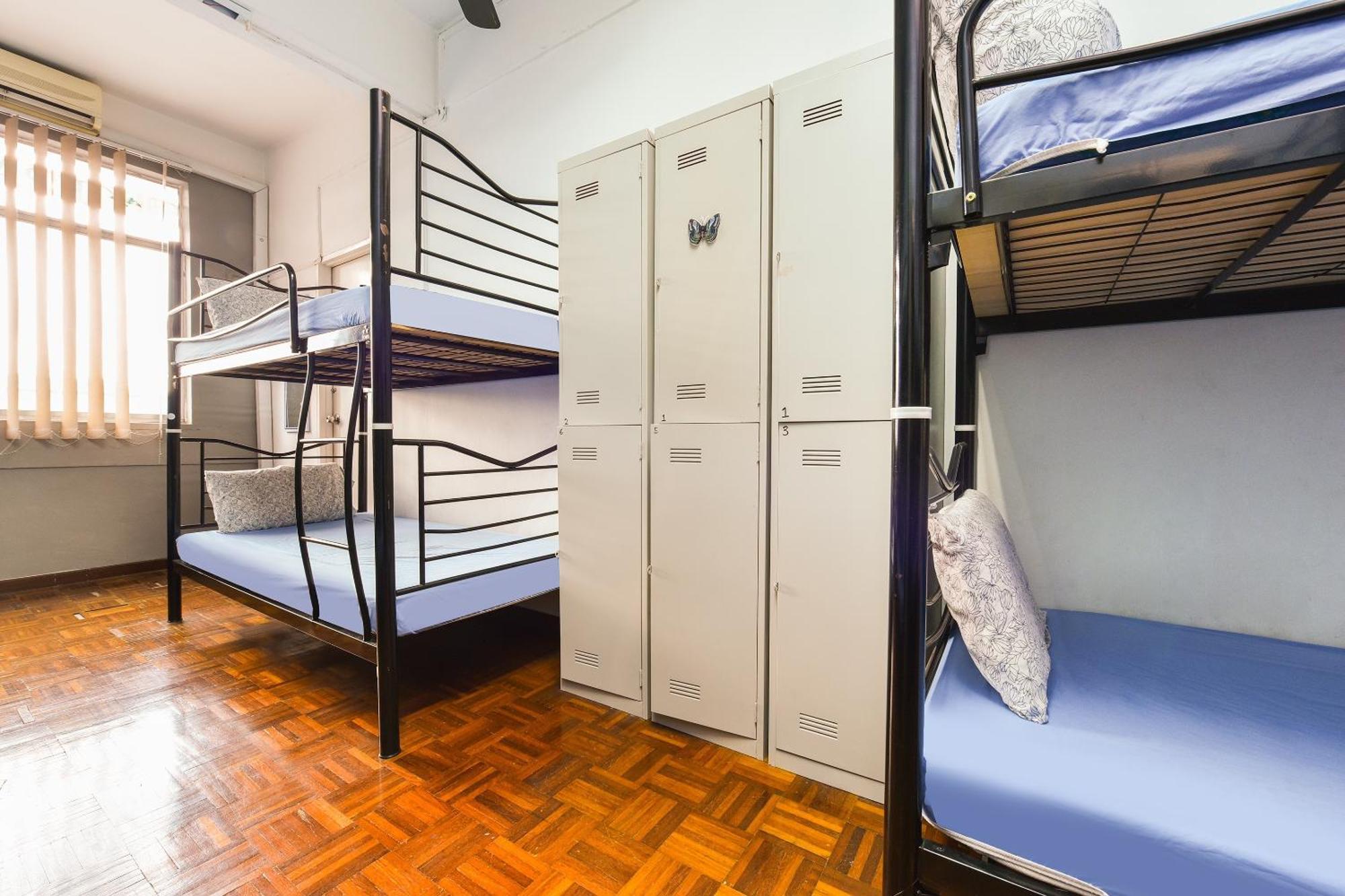 Spot On 89872 Kuantan Backpackers Hotell Exteriör bild