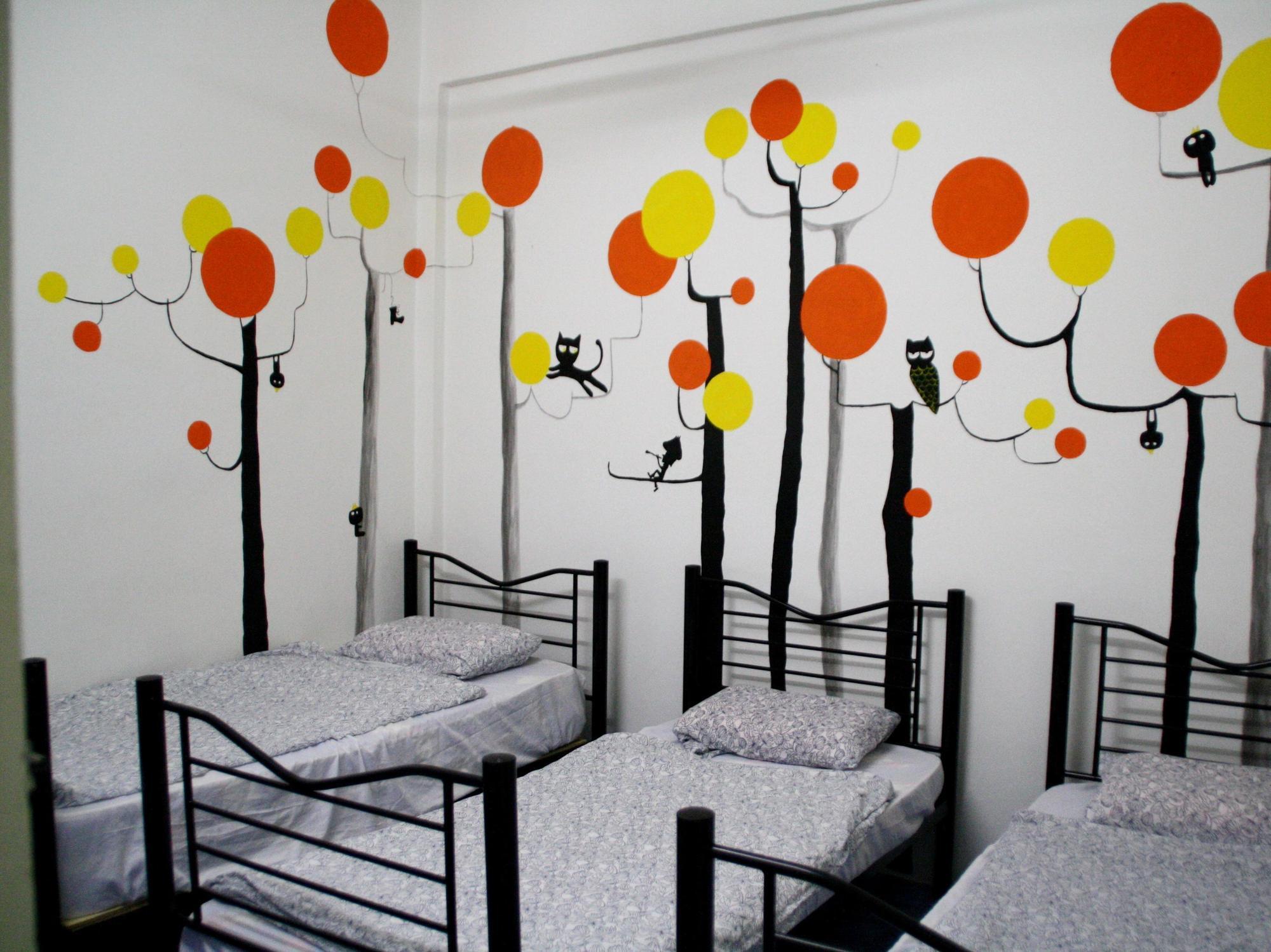 Spot On 89872 Kuantan Backpackers Hotell Exteriör bild